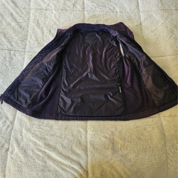 LL BEAN Dusty Purple Quilted Fleece Puffer Vest Zip Medium. Excellent Condition! - Picture 4 of 8
